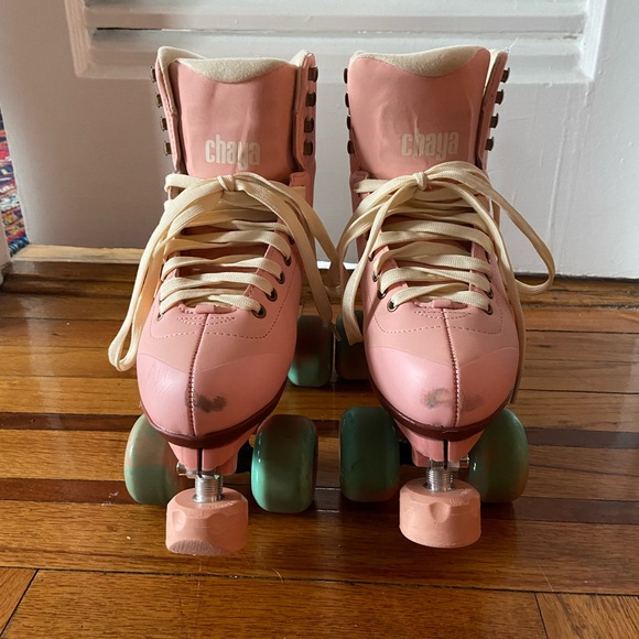 Chaya Melrose Elite Roller Skates. Women’s Size 8.5 - Picture 2 of 4